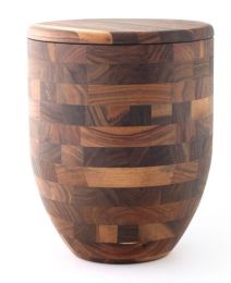 Warm Woods Urn   305 Cu. In.