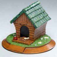 Backyard Doghouse  Keepsake Urn  29 Cu. In.