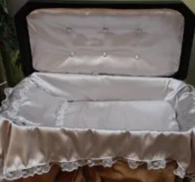 Deluxe Medium Black Pet Casket With Silver Interior 24 Inch