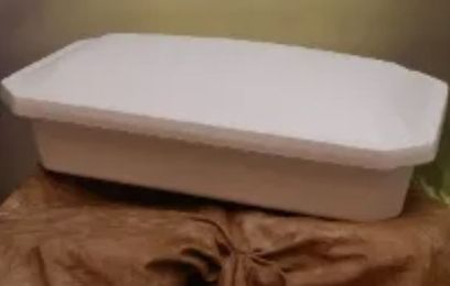 Economy Medium White Casket 24 Inch