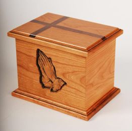 Inspiration Praying Hands Adult Urn   225 Cu.In.