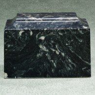 Ebony Majesty Large Adult Urn 210 Cu In