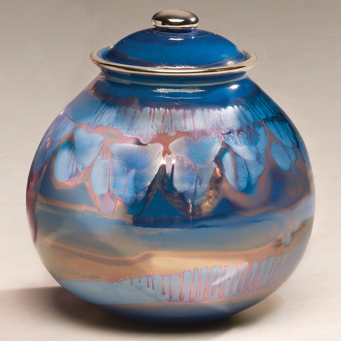 Corona Ceramic Cremation Urn with 22K Gold Glaze