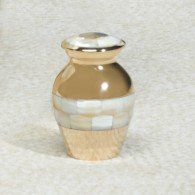 Mother of Pearl Keepsake Urn  4 cu.in.